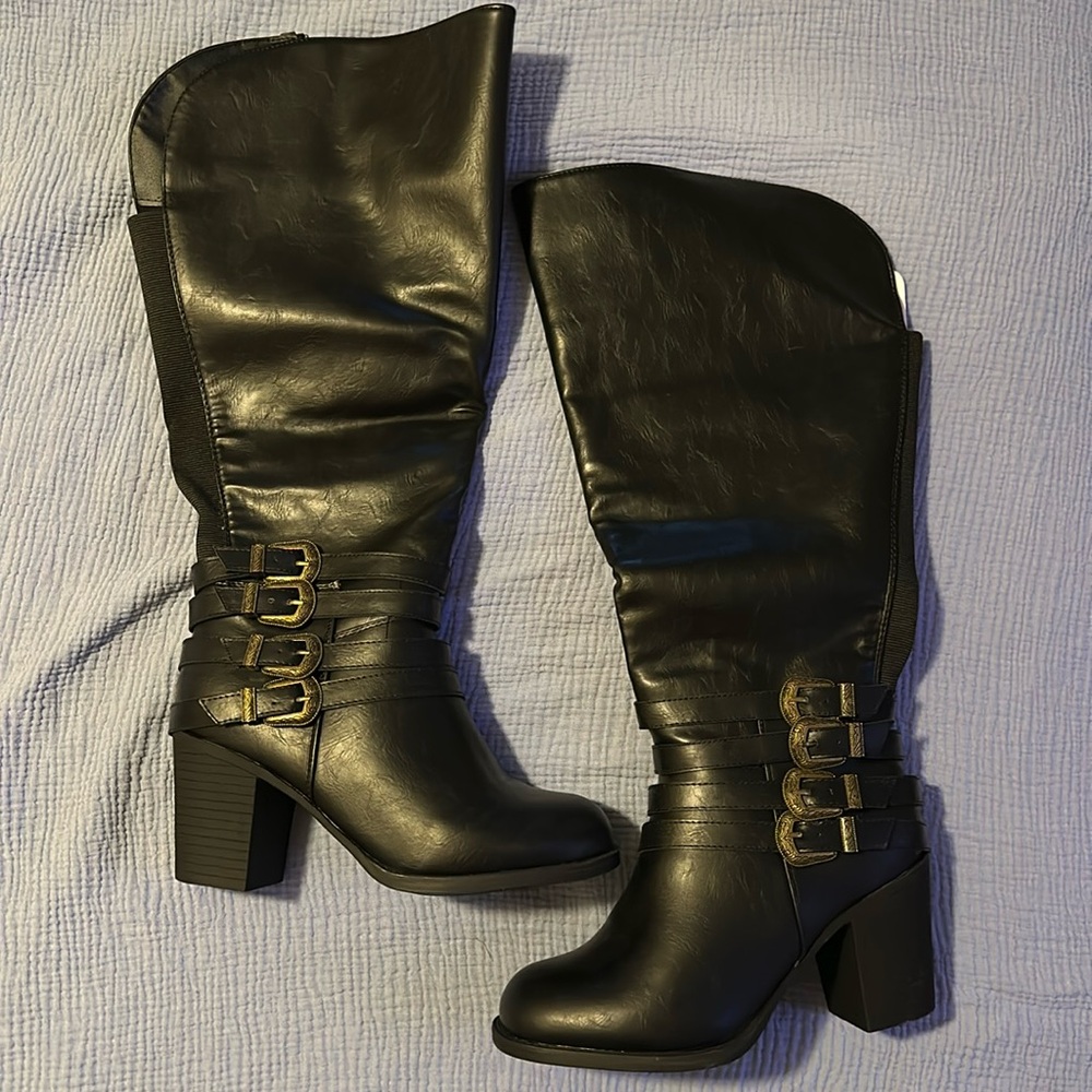 New black torrid boots